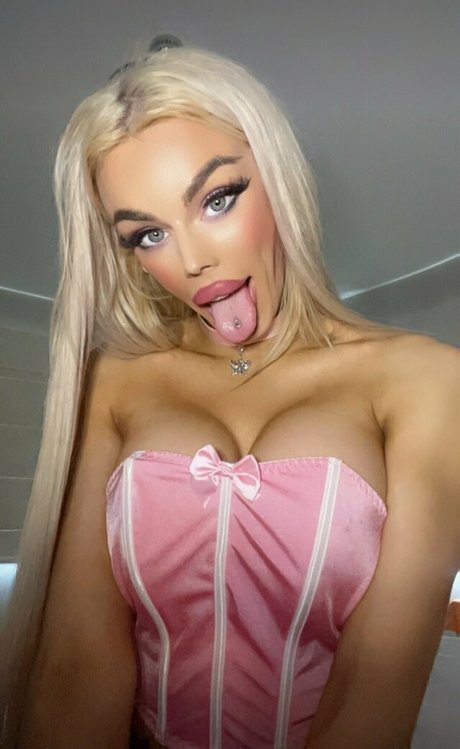 Malibu merc star du porno adulte image