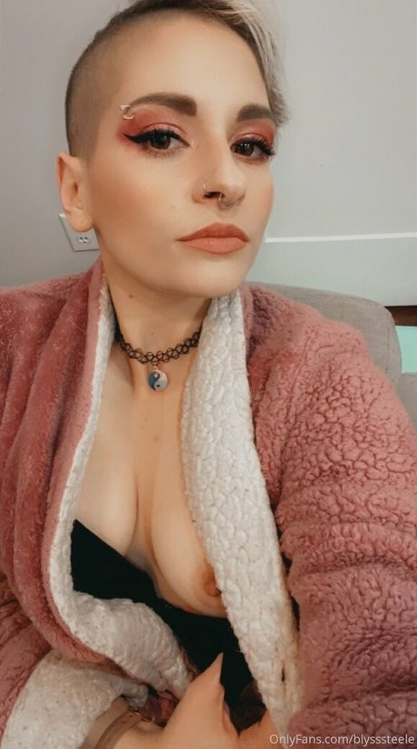 blysssteele nudes actress pictures