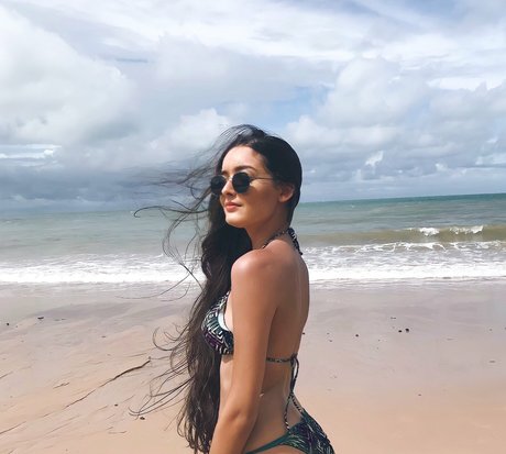 Mizuhart actrice libre photo