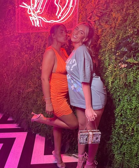 Danielle Tilly Wright hermosa estrella foto