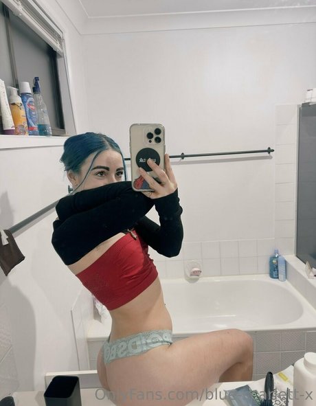 blue scarlett x modèle xxx galerie