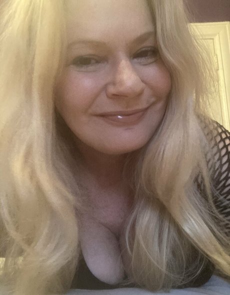 uniquilyyours estrella porno erótica galería