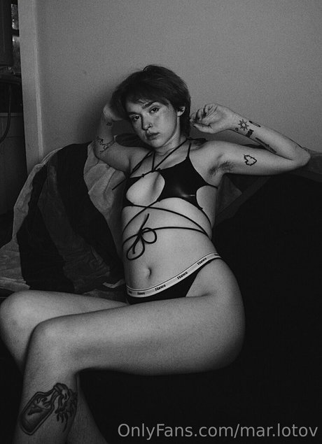 mar lotov nus de stars du porno galerie