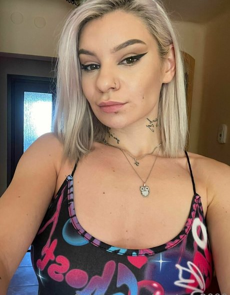 martyna2000 modèle sexy image