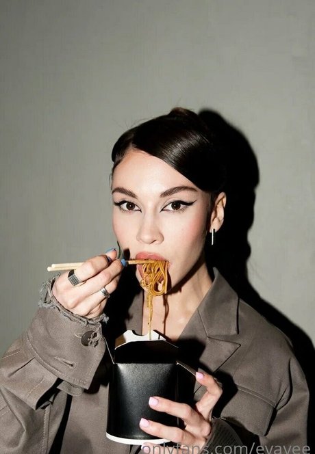 evavee estrella porno hd imágenes