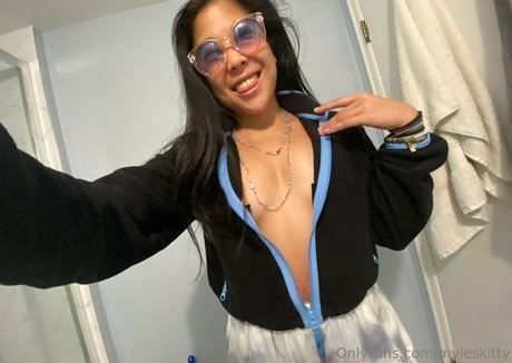 myleskitty naked pornstar archive