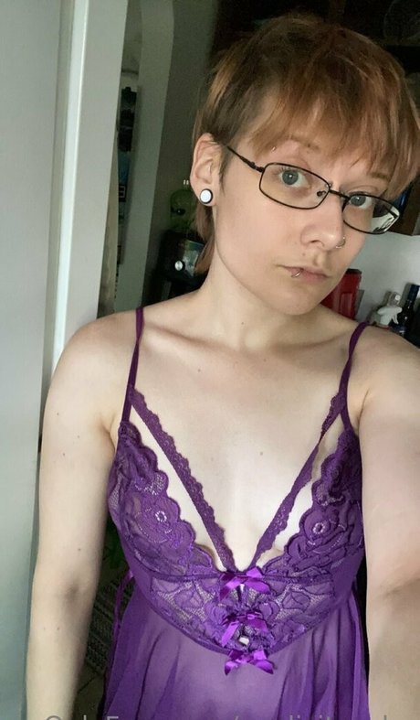 explicit enby sexy actress img