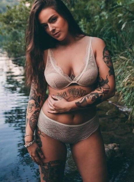 Francesca Vicari meilleure star du porno des photos