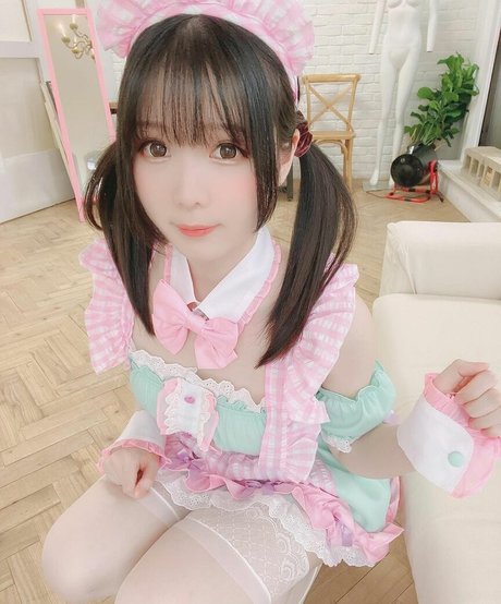 Shimo modèle pornographique archive