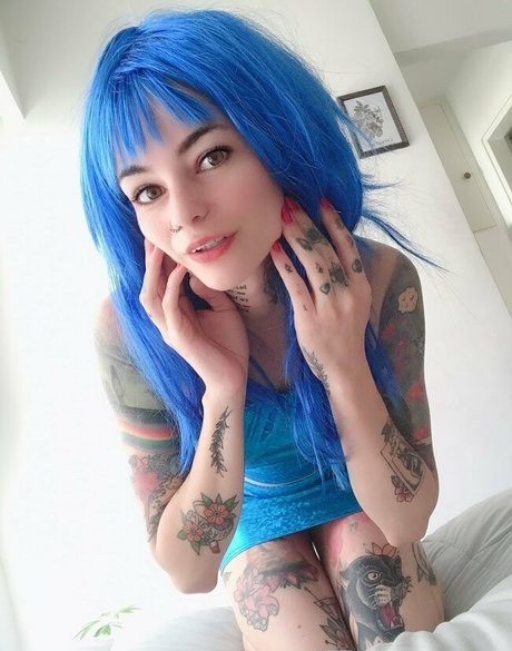 turmalina modelo desnudo archivo