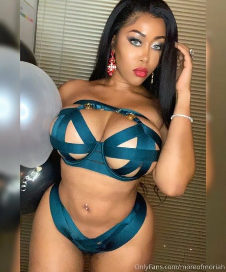 moreofmoriah modèle érotique image