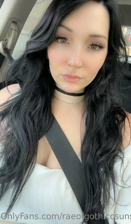 raeofgothiccsunshine naked pornstar pictures