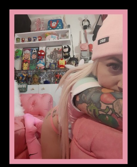 ms elenna modèles nus image