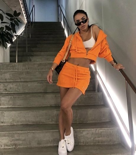 bre tiesi modelo caliente recopilación