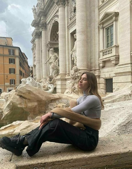 margo leevony mannequin galeries