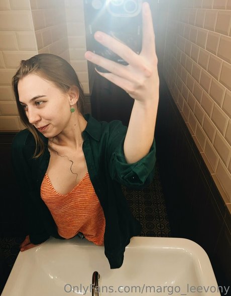 margo leevony estrella desnuda archivo