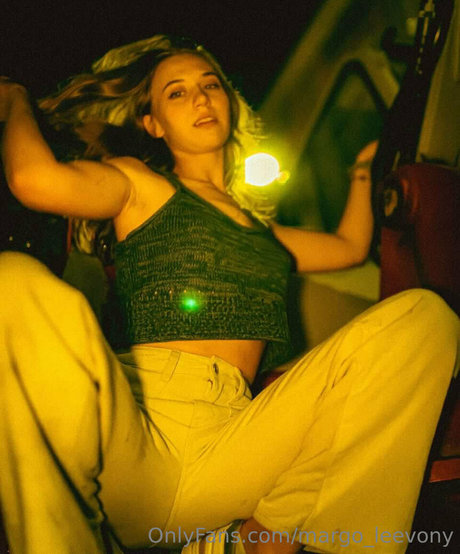 margo leevony nus star du porno image