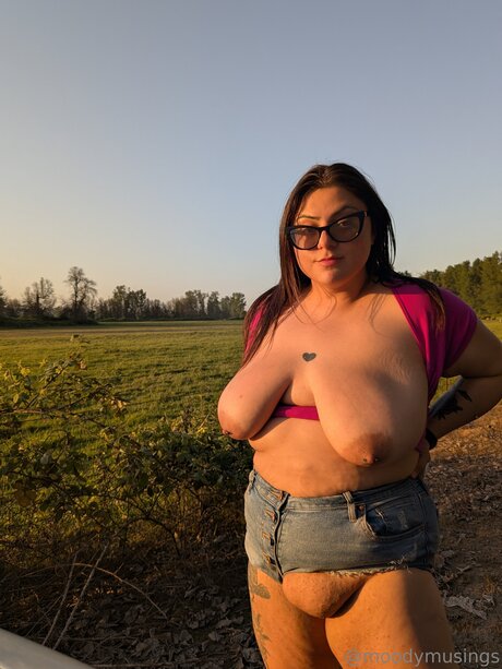 moodymusings actriz caliente galería