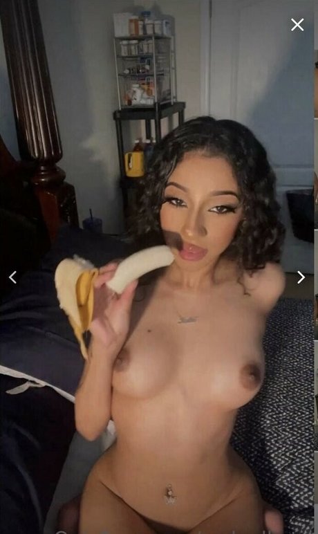 Sadgalkate arte estrella porno galerías