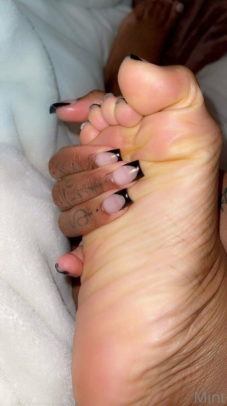 therealbombshell mint xxx pornstar img