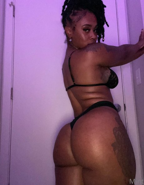 therealbombshell mint estrella hd fotos