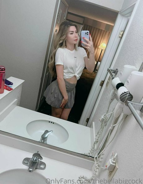 thebellabigcock estrella desnuda galerías