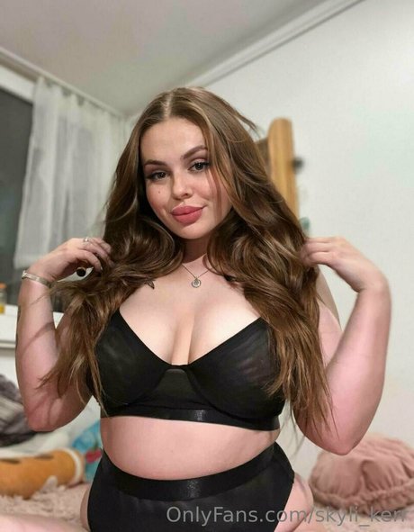 skyli kerr desnudos de estrellas porno imágenes