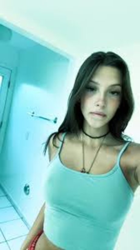 Leah Black_ xxx star du porno des photos