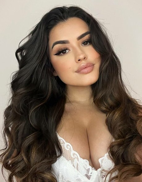 laila gomez estrella xxx galería