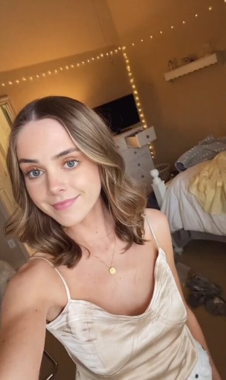 Lauren Mae star exclusive photos