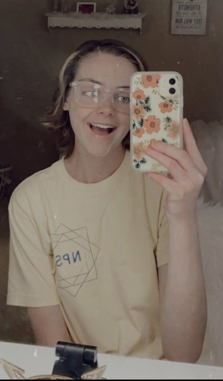 Lauren Mae modelo desnudos galería