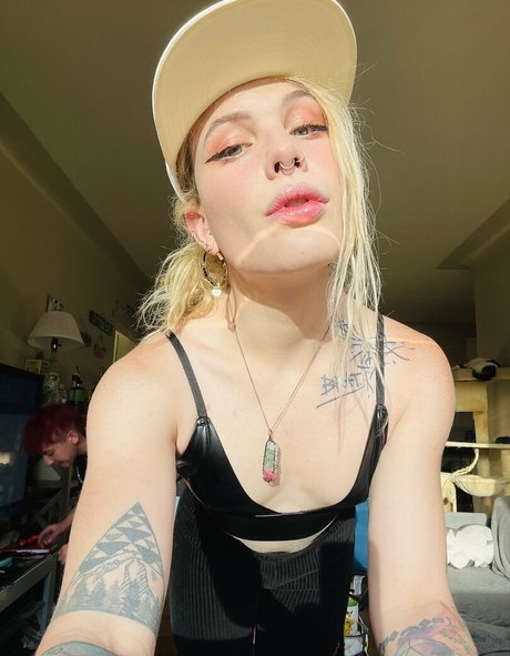 lilkittyjadee actriz caliente foto