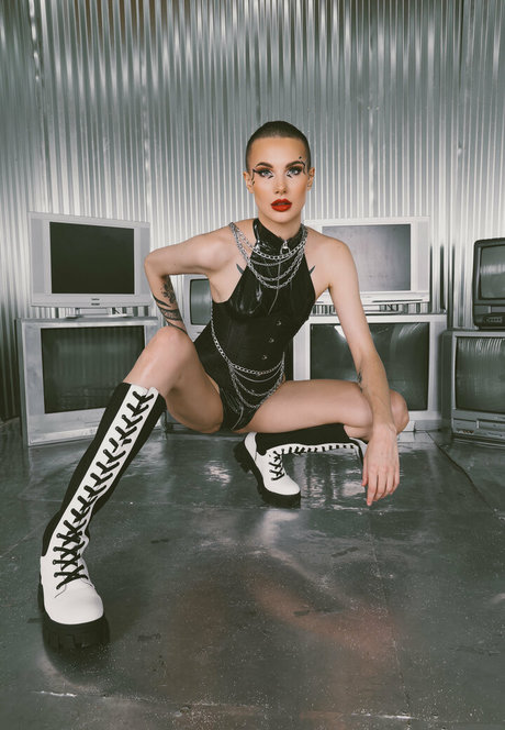 therustyranger actriz erótica fotos