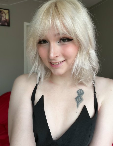 RoseWaltzEX estrella porno gratis foto