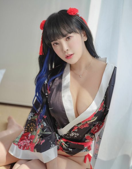 dami amond linda estrella galería