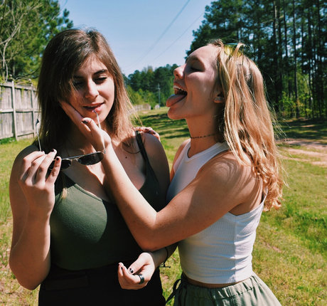 Caroline Casbon star du porno érotique des photos