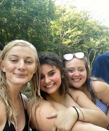 Caroline Casbon belle actrice collection