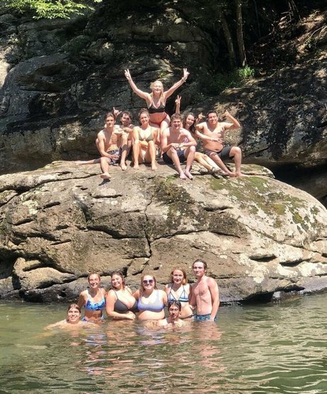 Caroline Casbon modelo hd galería