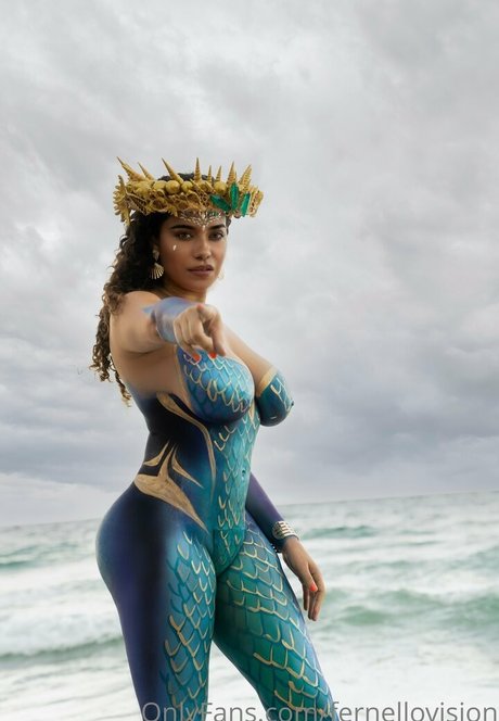 fernello actriz desnuda foto