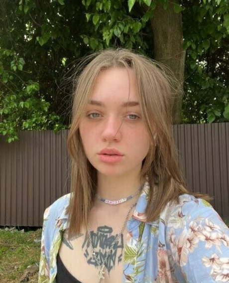 violetcherryy star du porno chaude galerie