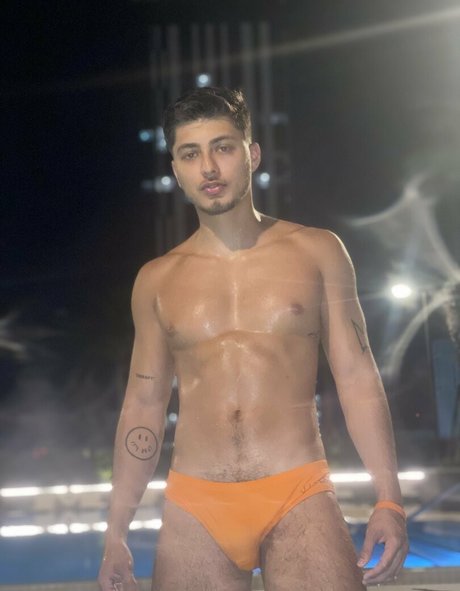 freeangelriv modelo bonita foto