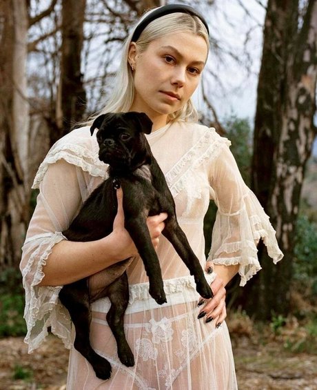 Phoebe Bridgers star du porno belle photo