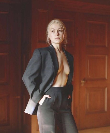 Phoebe Bridgers modèle artistique galerie