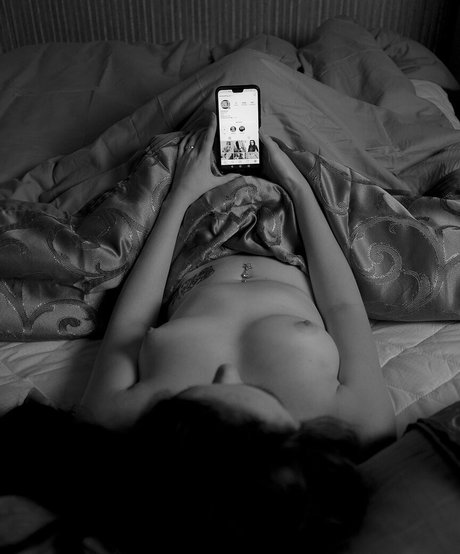 Devinethingx pornstar sexy images
