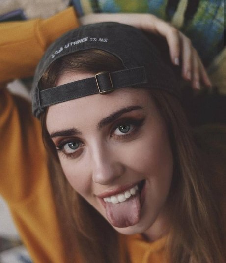 Magui Ansuz estrella porno desnuda imagen