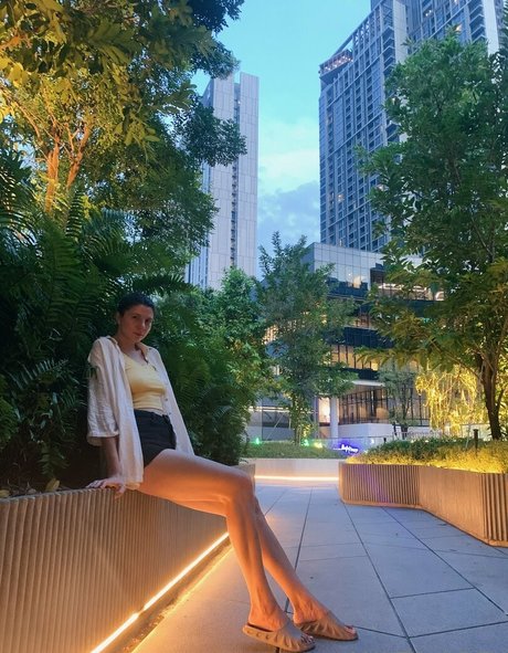 anntallogy belle actrice des photos