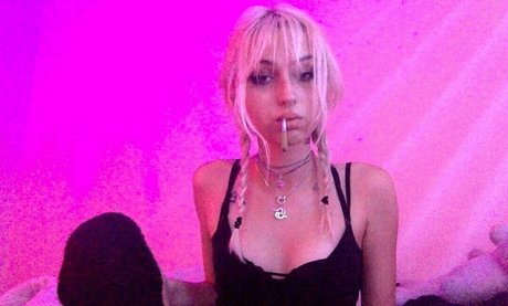 Jenniferchexk actriz atractiva galerías