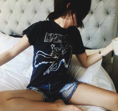 Amanda Steele star du porno sexy img