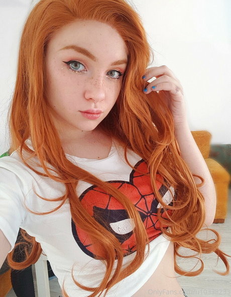 Mimorgue modelo desnuda galería