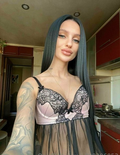 charming megan buen modelo imágenes